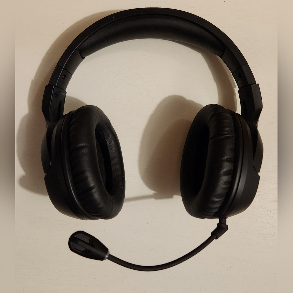 HyperX CloudX Flight Wireless Gaming Headset for Xbox, Adjustable